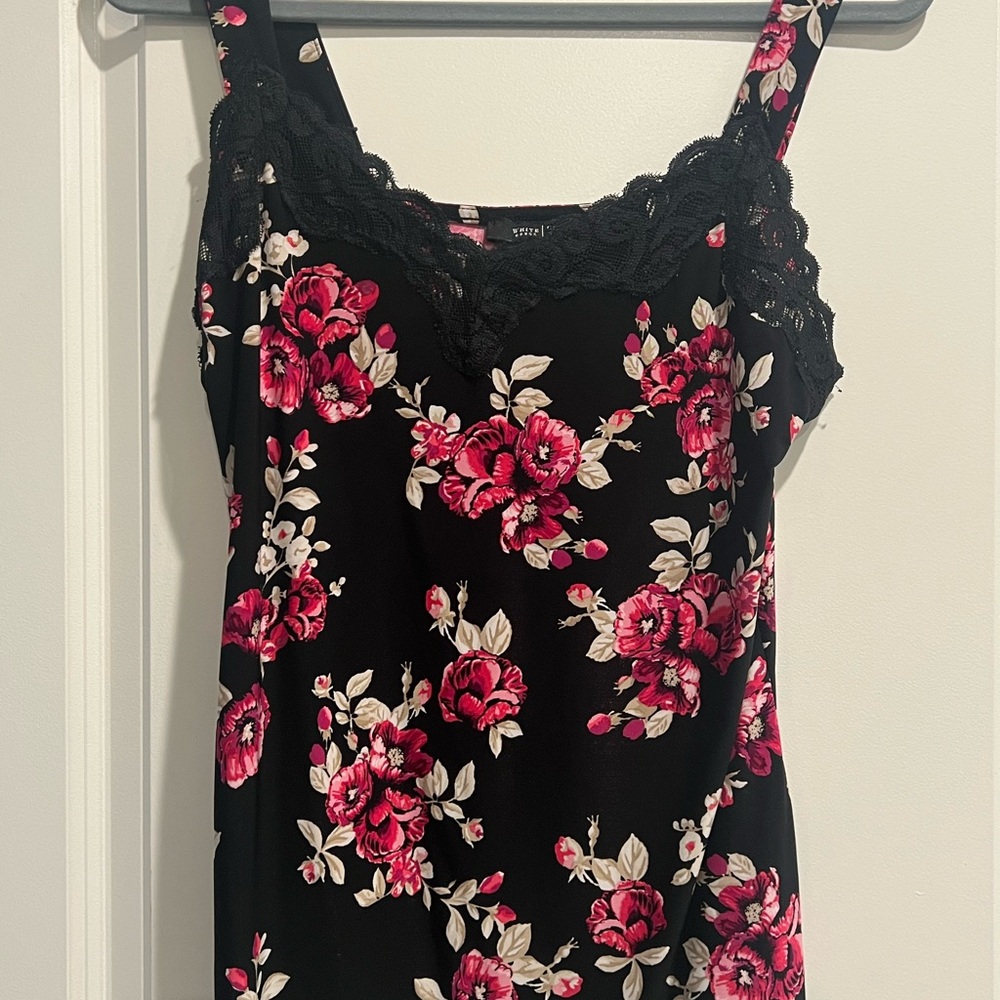 White House Black Maarket Lace Trimmex Tank